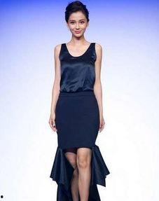 服装明星,揭秘服装明星的潮流穿搭秘诀