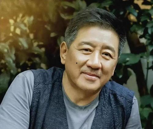 l丁勇岱个人资料,影视界多面手，才华横溢的演员人生